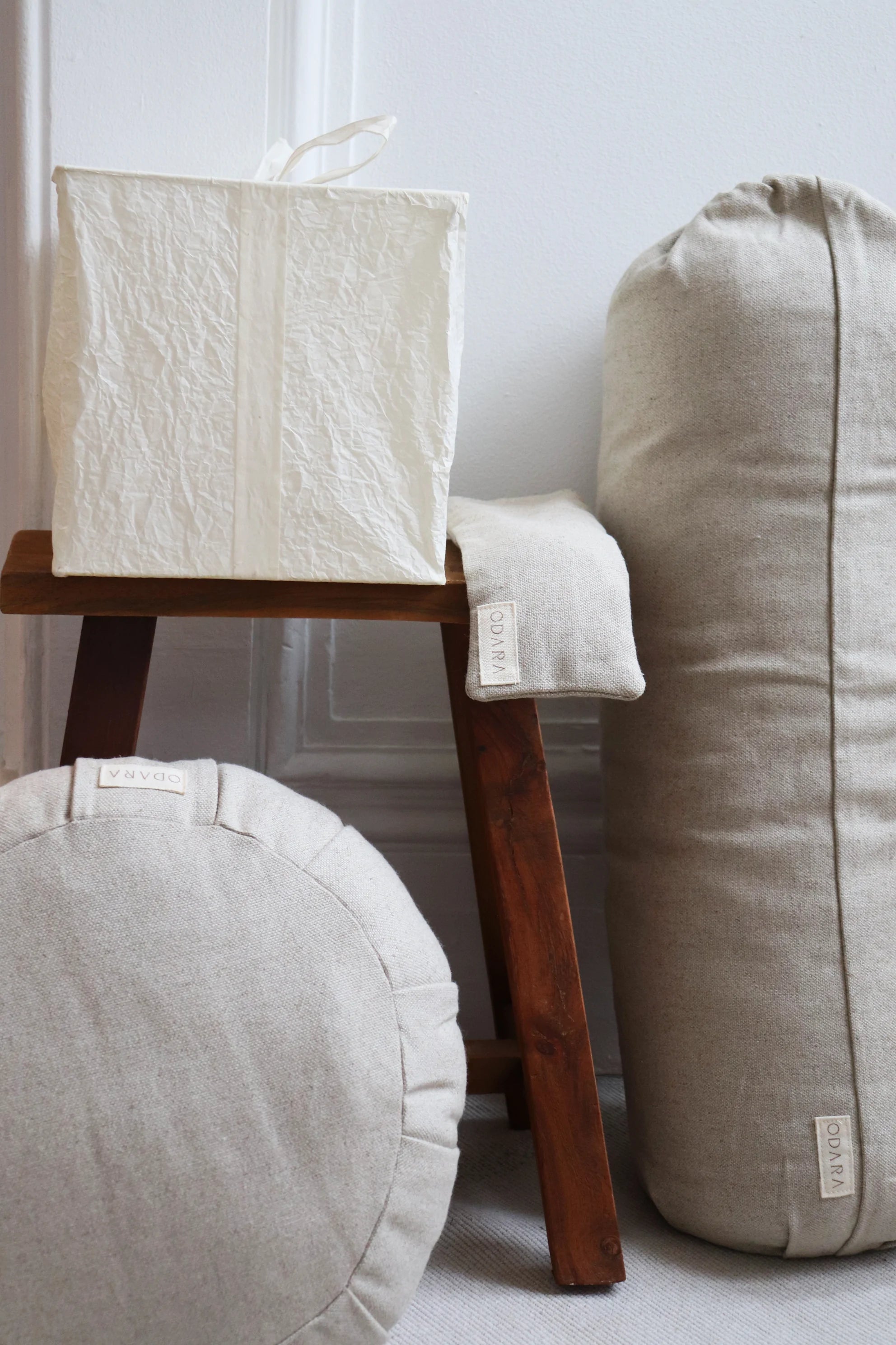 Odara eyes Pillow - KOPLIN SHOP